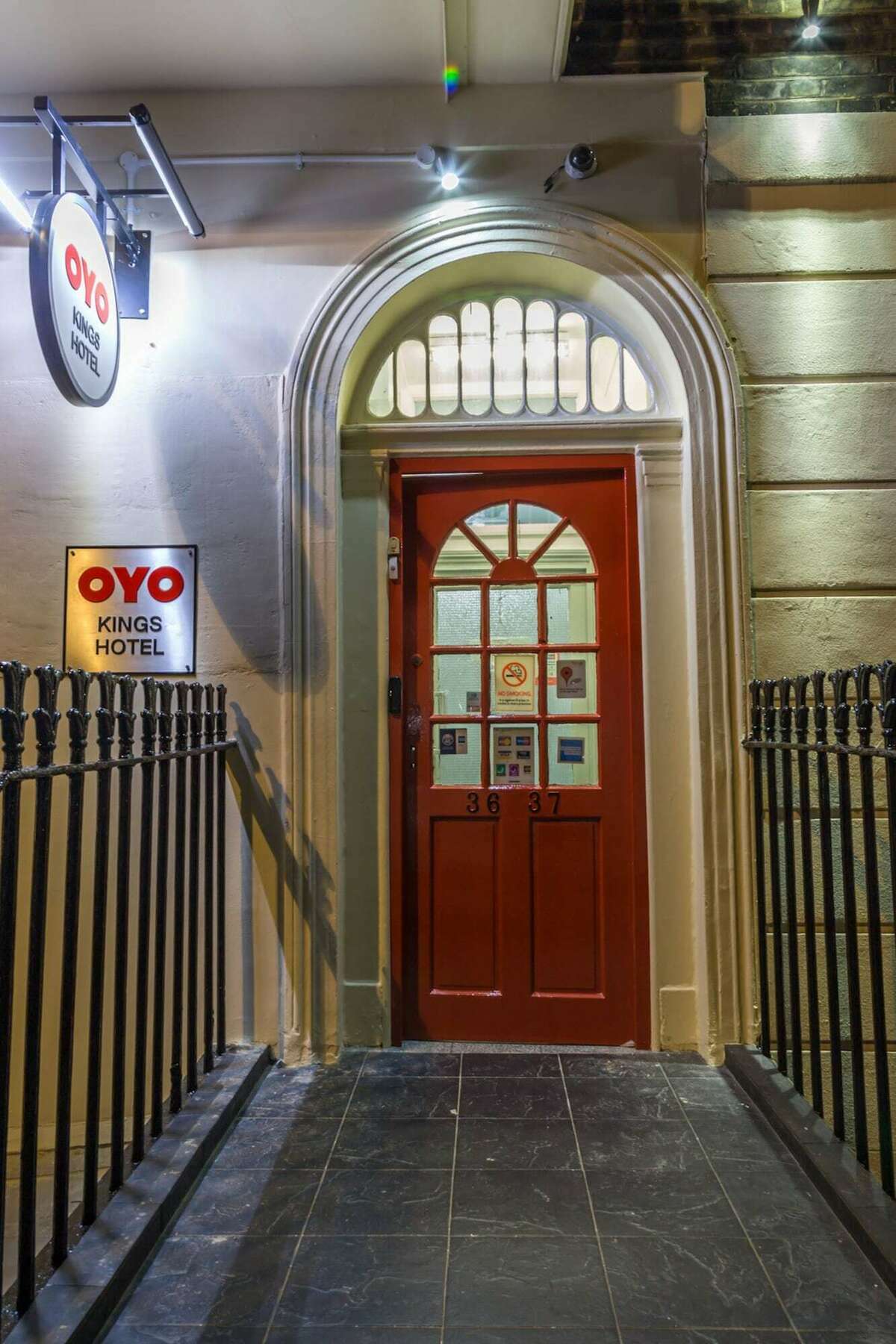 OYO Kings Hotel London Exterior foto